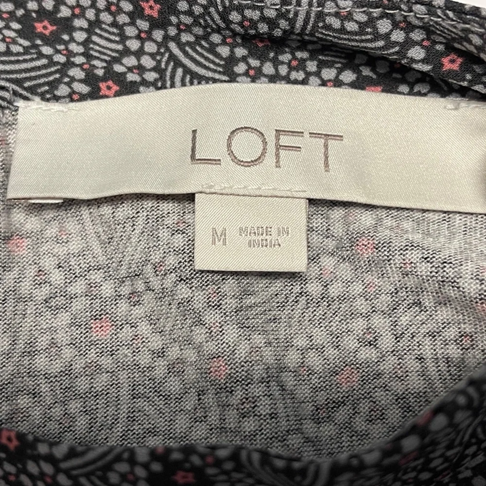 Loft Blouse with Ruffled Bottom - Picture 5 of 7